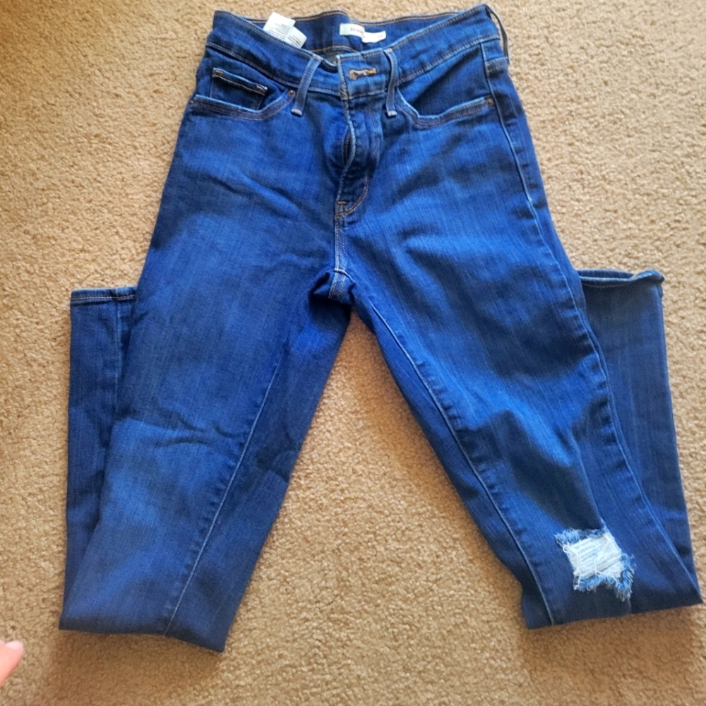 Levis 311 Shaping Jeans